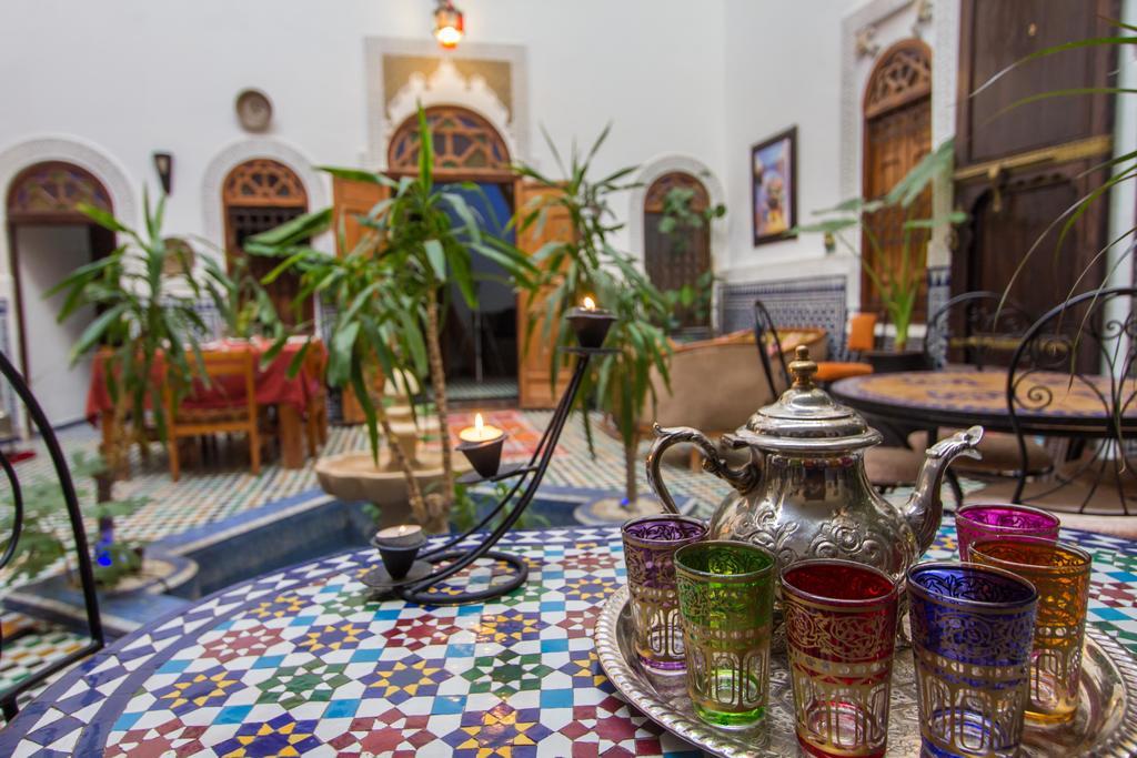 Riad Dar Tahrya Fès Exteriör bild