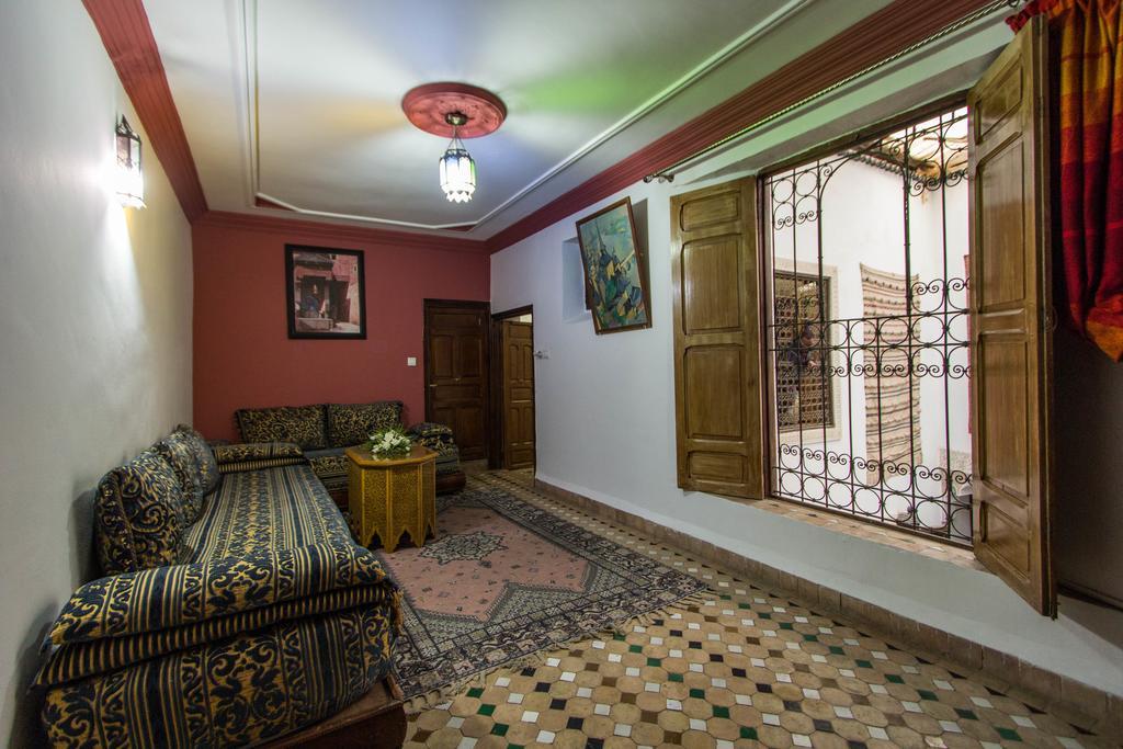 Riad Dar Tahrya Fès Exteriör bild